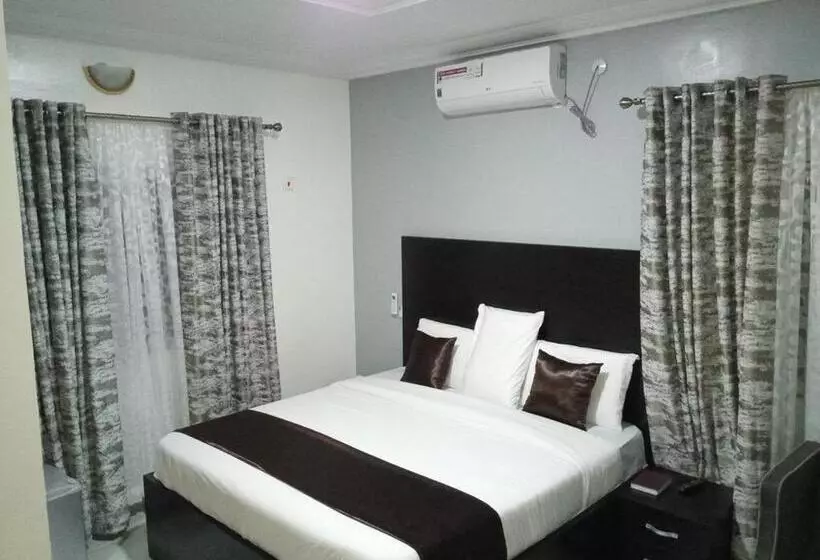 پانسیون Room In Lodge   Blooms Spot Hotel Self Service Apartment