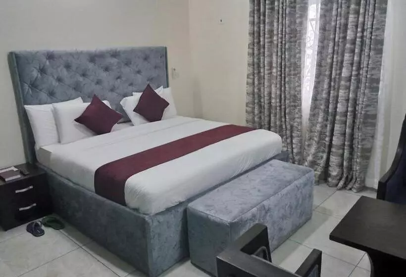 پانسیون Room In Lodge   Blooms Spot Hotel Self Service Apartment