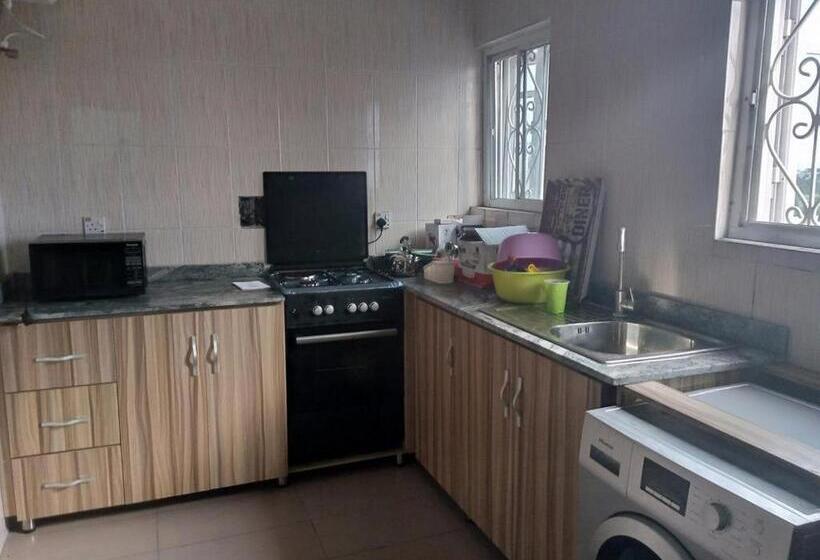 پانسیون Room In Lodge Blooms Spot Hotel Self Service Apartment