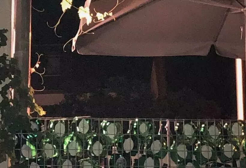 Majatalo Weinmotel Simon 1 A