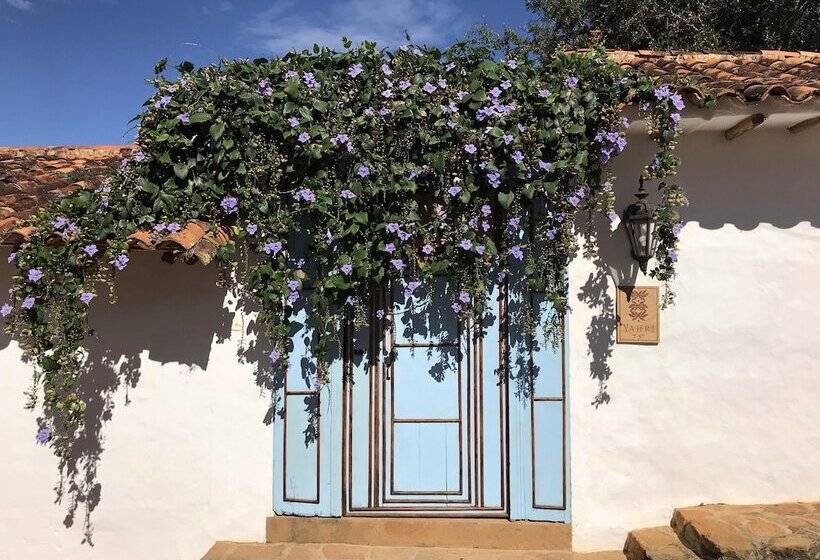 تختخواب و صبحانه Casa Yahri