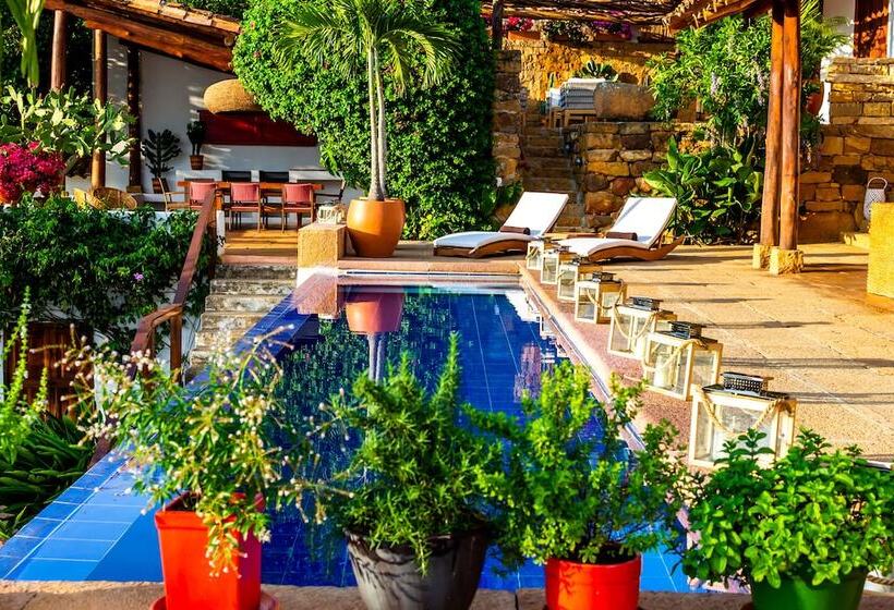 تختخواب و صبحانه Casa Yahri