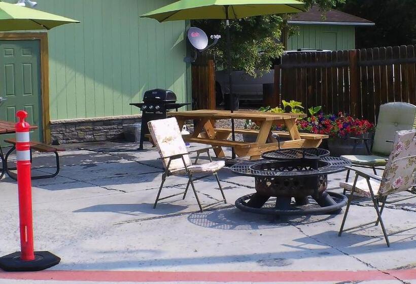 호텔 Bear Counrty Inn