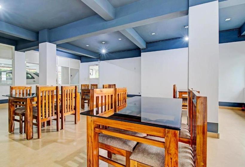 בית מלון כפרי Vaccinated Staff  Capital O Kov082 Country Club Hospitality