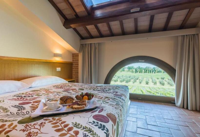 ホテル Collina Dei Poeti