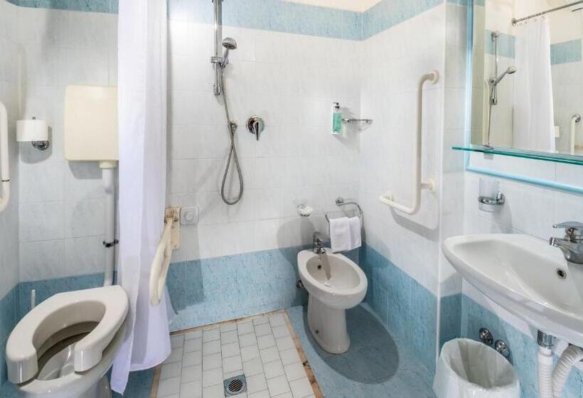 ホテル International