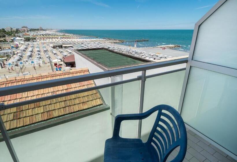 ホテル International