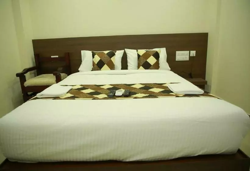 Hotelli Kalathil Tourist Home