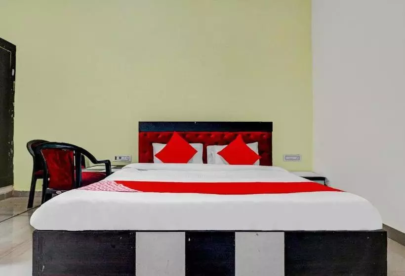 Hotelli Oyo 74957 Hotal Niwari House