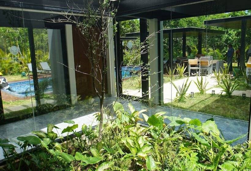 ホテル Panther Bay Boutique