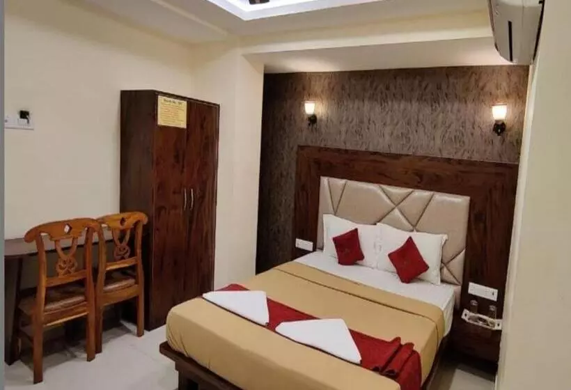 ホテル Samaira Residency,dombivali