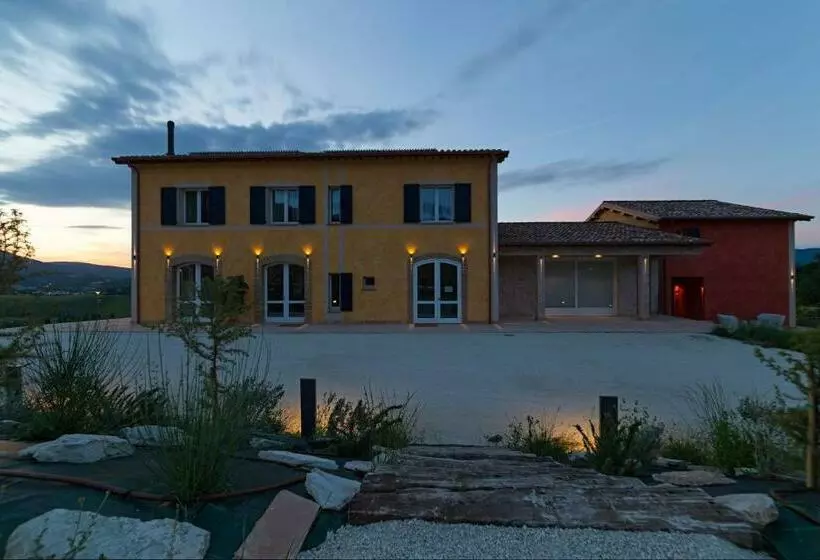 ホテル Tenuta Grimaldi Wine Resort