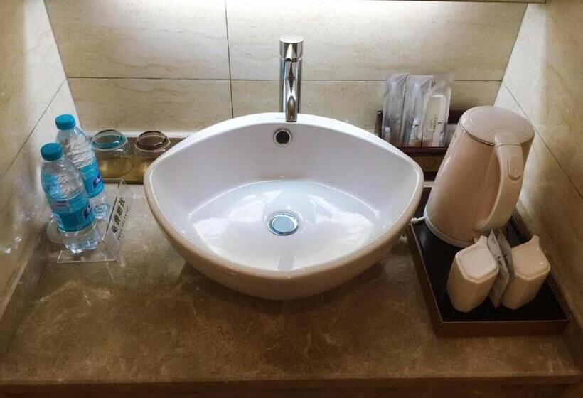 Lavande Hotel Huai An Zhou Enlai Former Residence Branch