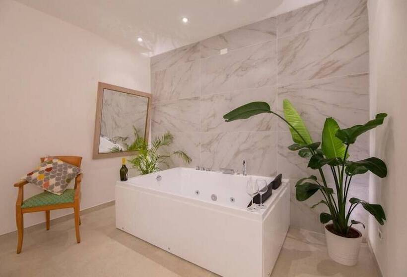 پانسیون Tabernabè