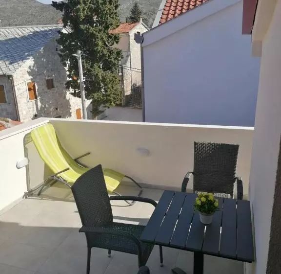 Vila Mira