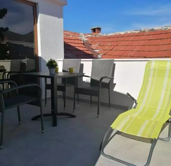 Vila Mira