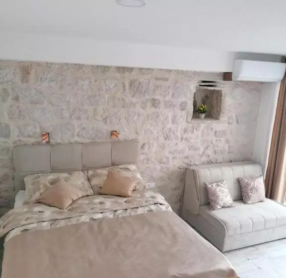 Vila Mira