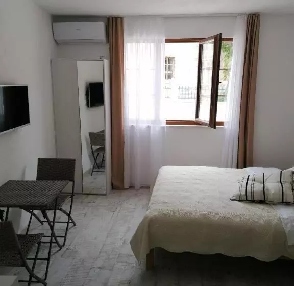Vila Mira