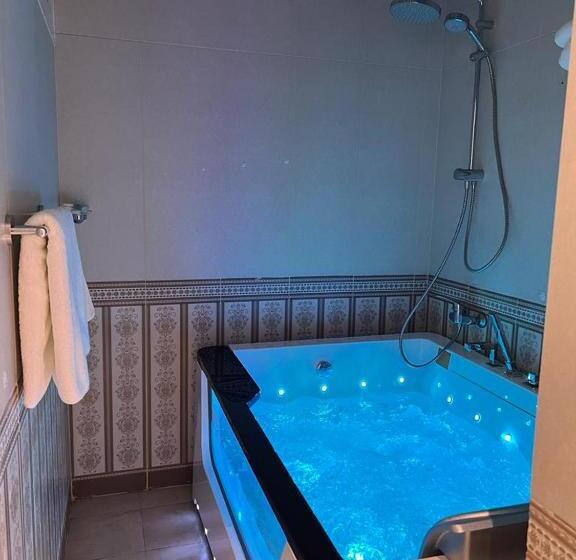 أزد للشقق المخدومة