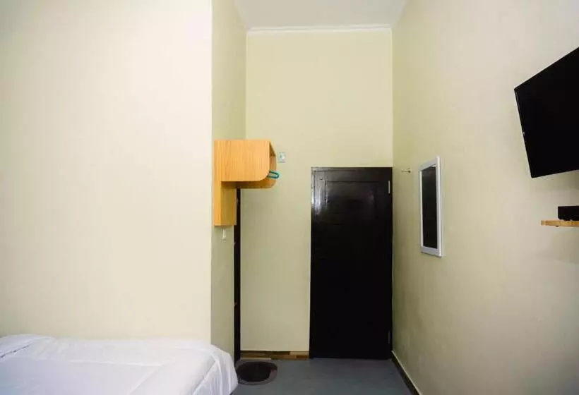 ホテル Grand Khalifah Guesthouse