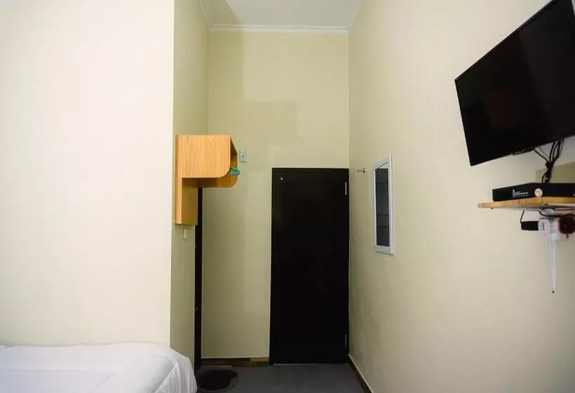 ホテル Grand Khalifah Guesthouse