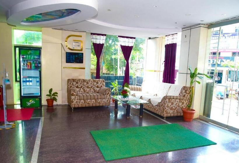 ホテル Grand Plaza