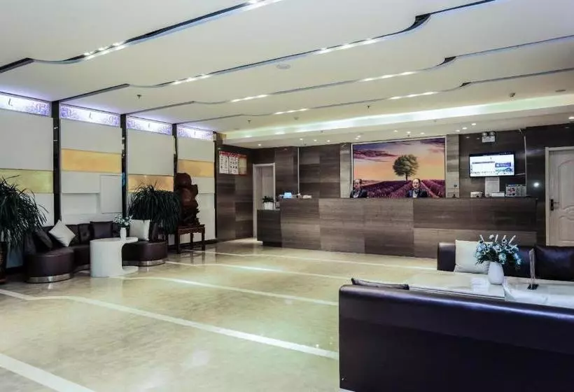 Lavande Hotel Alxa Zuoqi Tullict South Road