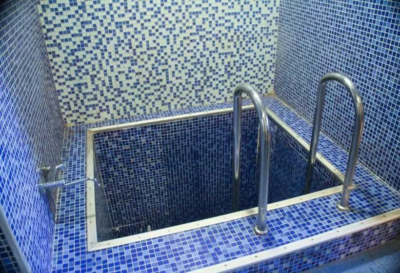 Hotelli Parade Allure