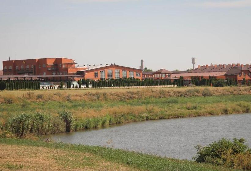 فندق Parade Allure