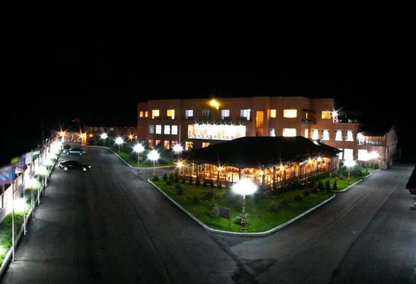 فندق Parade Allure