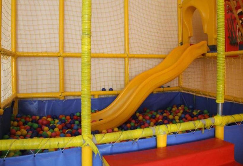 فندق Parade Allure