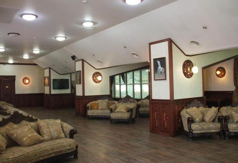 فندق Parade Allure