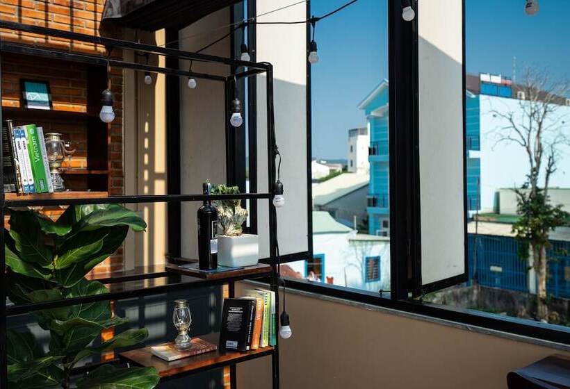 پانسیون The Yard Phu Quoc