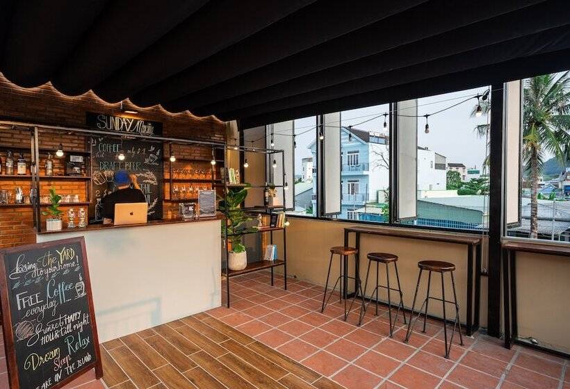 پانسیون The Yard Phu Quoc