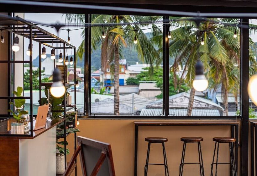 پانسیون The Yard Phu Quoc