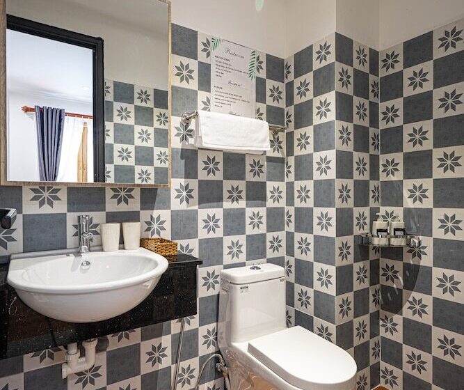 پانسیون The Yard Phu Quoc