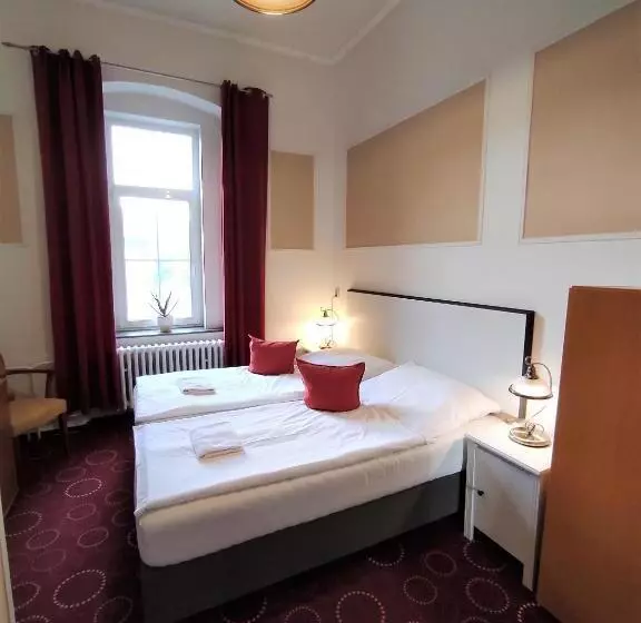 Sherwood Hotel Vojkovice Nad Ohří