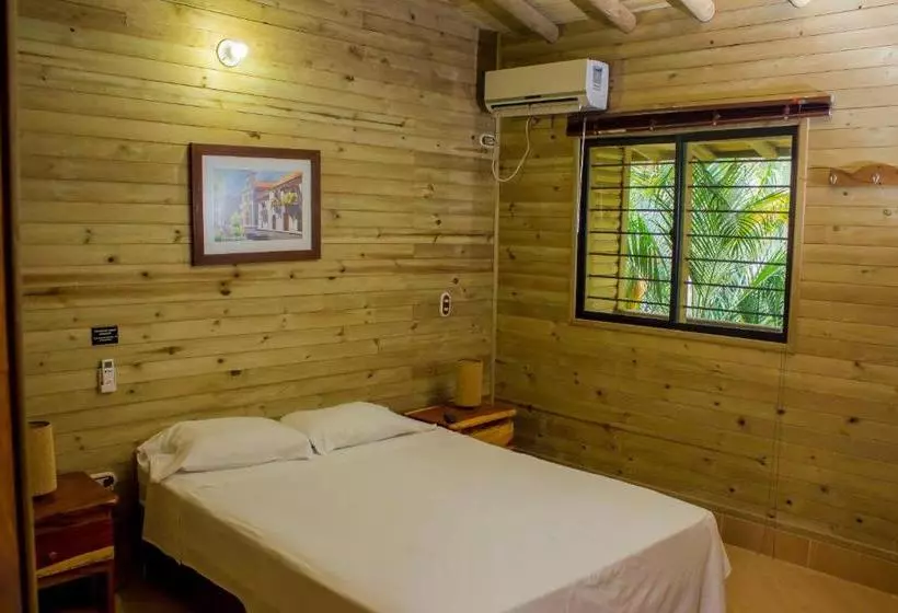 ユースホステル Hostería Miraflores