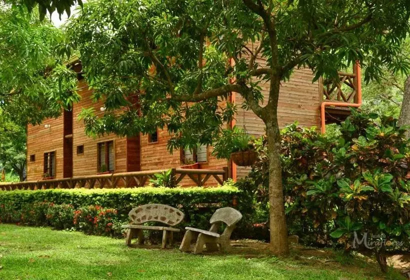 ユースホステル Hostería Miraflores