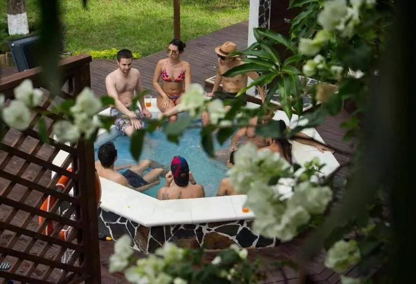 ユースホステル Hostería Miraflores