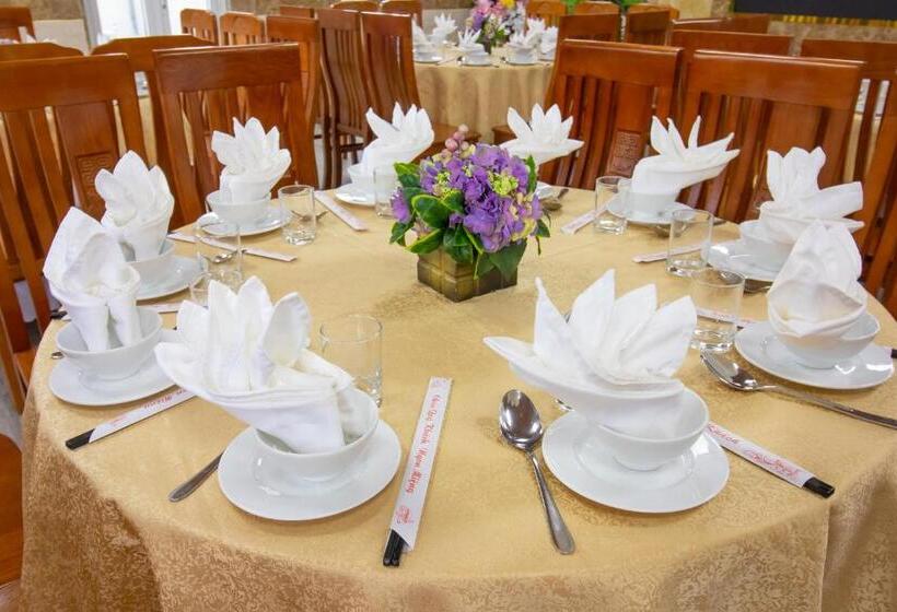 Anh Thảo Hotel Quy Nhơn