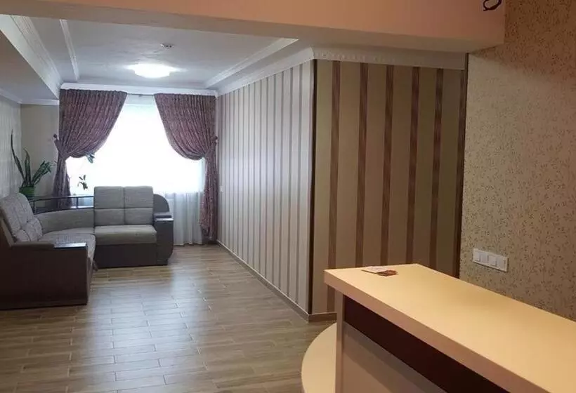 تختخواب و صبحانه готель біля фонтану