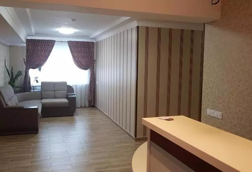 تختخواب و صبحانه готель біля фонтану
