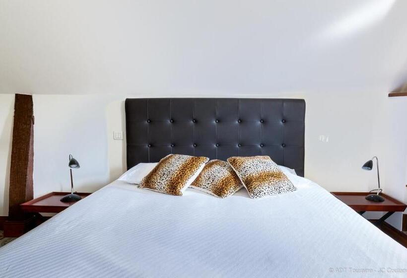 צימר Le Vieux Château De Hommes