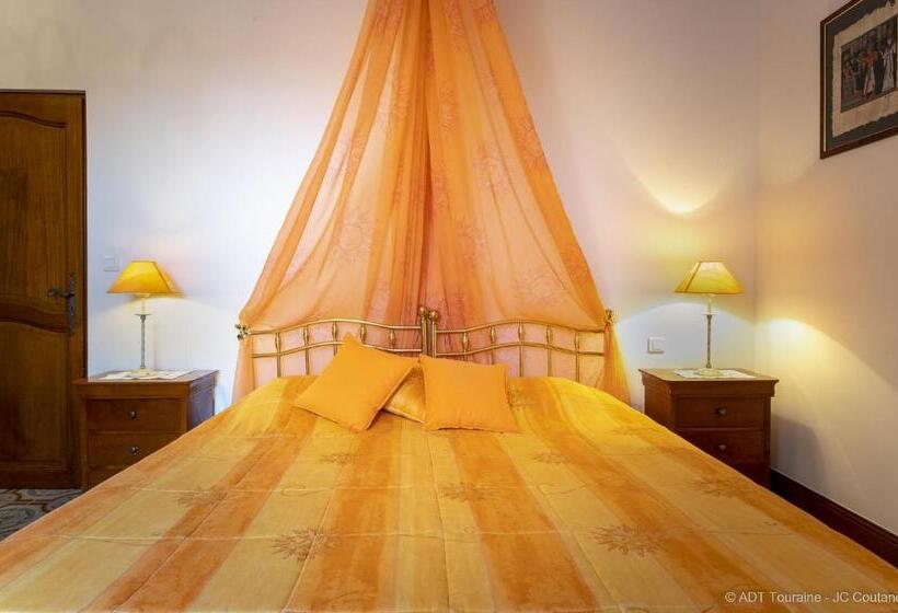 צימר Le Vieux Château De Hommes