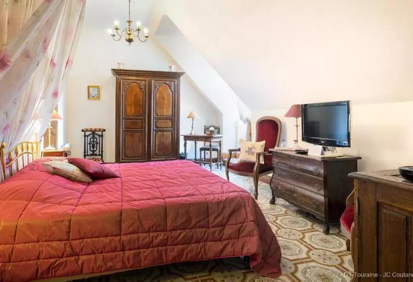 Aamiaismajoitus (B&B) Le Vieux Château De Hommes