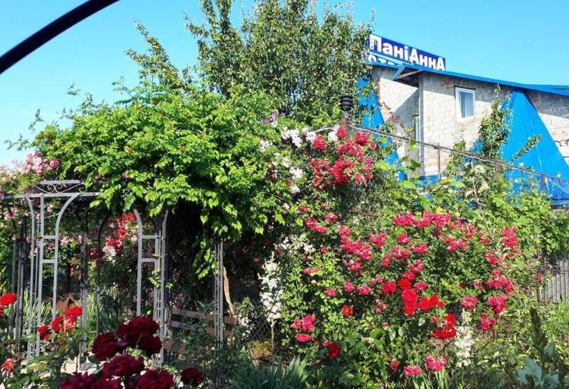 בית מלון כפרי пані анна