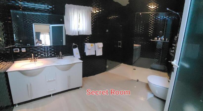 هتل Casaenjoysamana