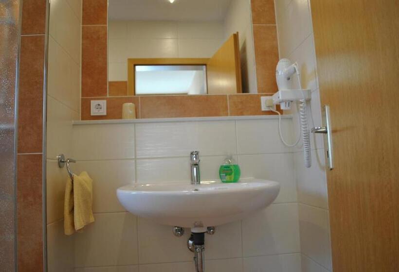 Отель Landgasthof Fleischhauer