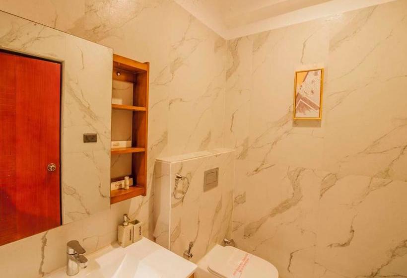 בית מלון כפרי Sonar Bangla Taki